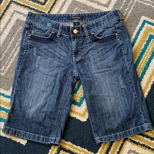 GUC White House black market denim shorts.